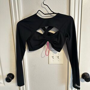 Bombshell Sportswear Twist Front Long Sleeve Crop